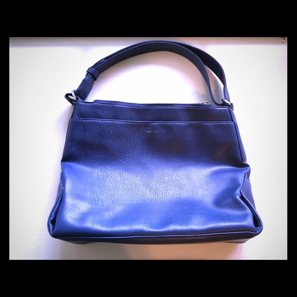 Matt & Nat Blue Purse with original dust cover